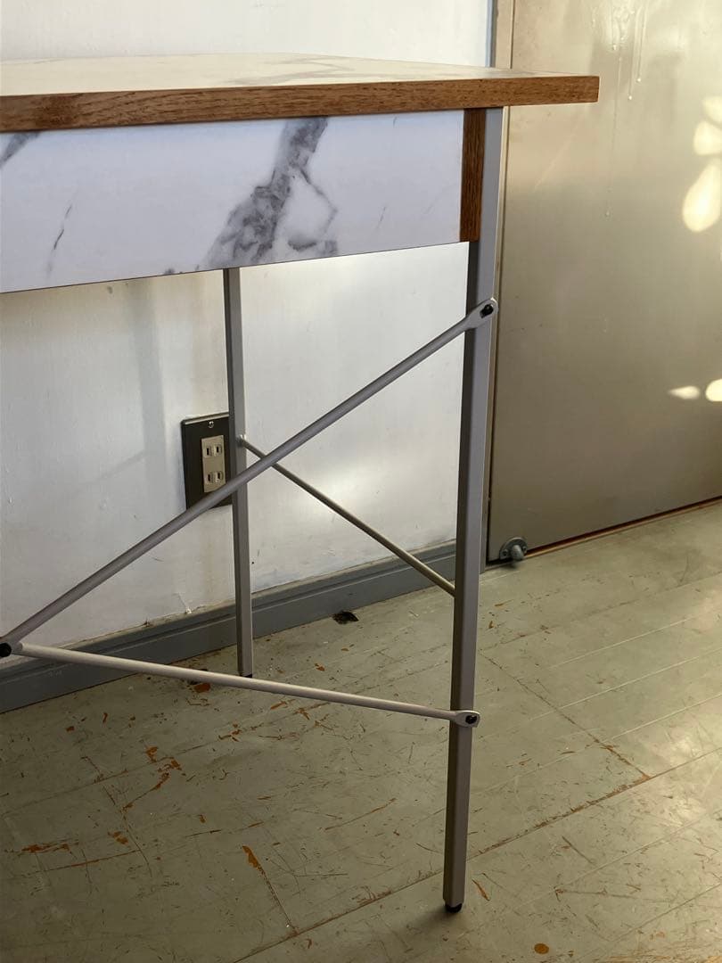 a.depeche POL desk 900 wide マーブル、ユロップグレー