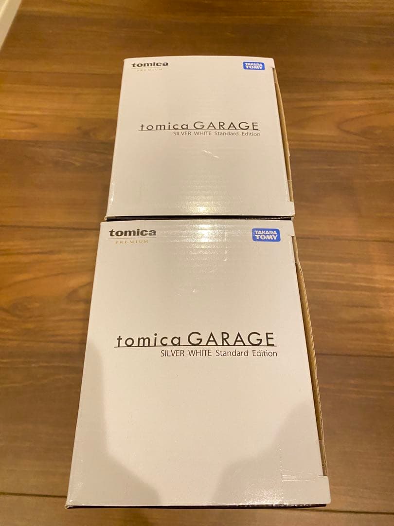 トミカガレージ　シルバーホワイト 2個セット