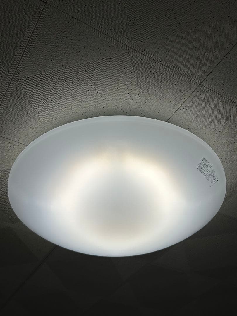 タキズミ　新品未開封天井シーリングライト　８畳用 ＬＥＤ　1
