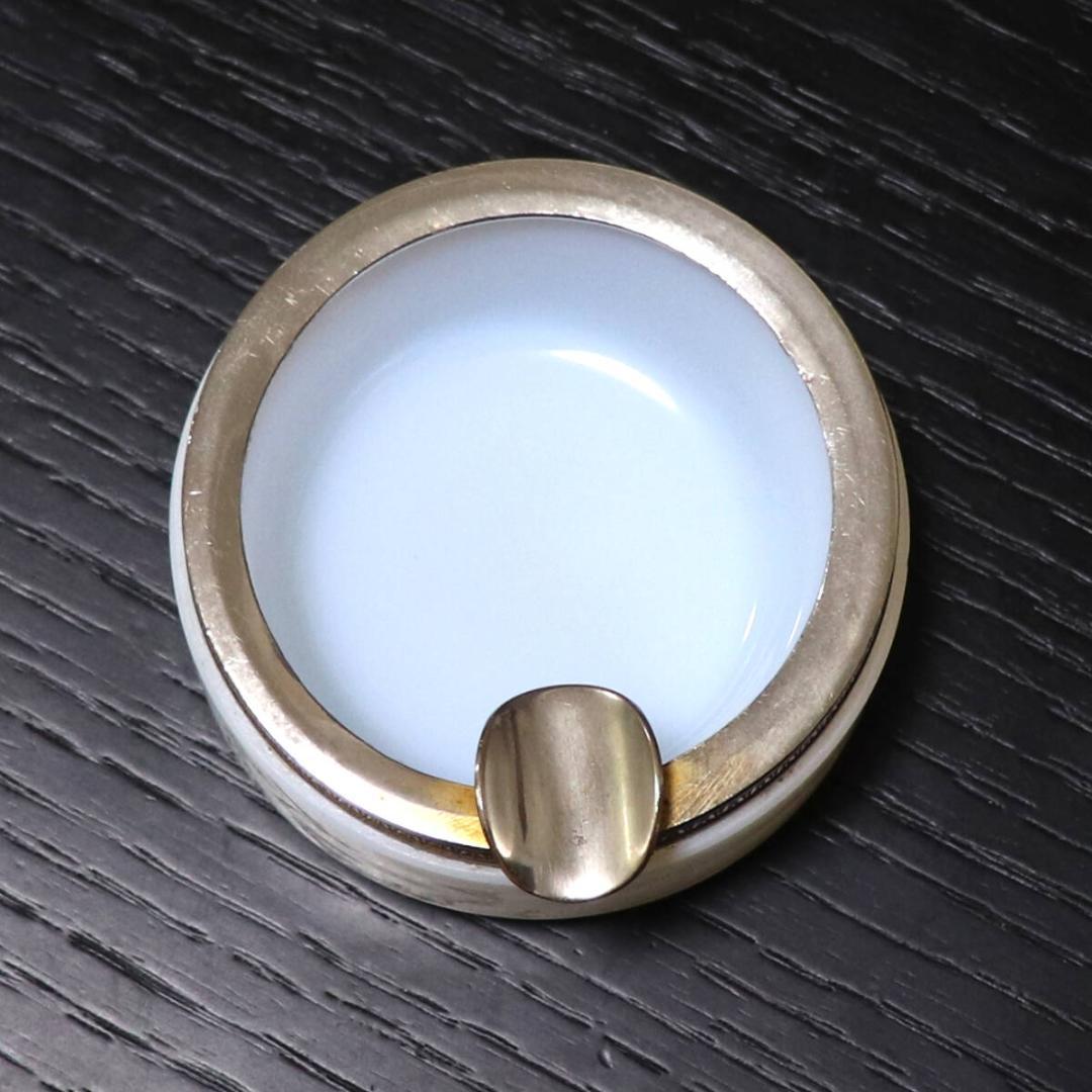 オールド・バカラ 珍品 重厚 オパーリンクリスタルガラス製灰皿 乳白色 ホワイト