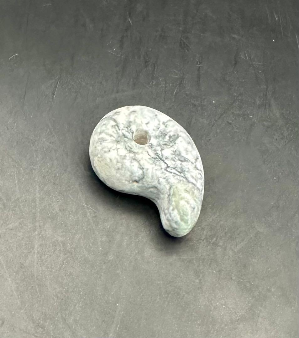 2025.4.18福護勾玉　糸魚川山翡翠