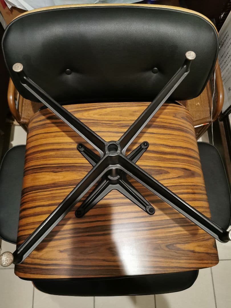 引取のみ　EAMES イームズ レプリカ　ラウンジチェア・オットマンセット