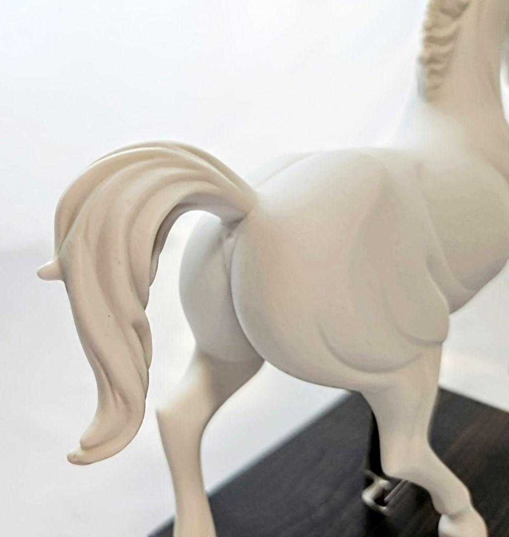 リヤドロ　フィギュリン《ギャロップ　Ⅲ》【白馬　台座付き】No.6956置物