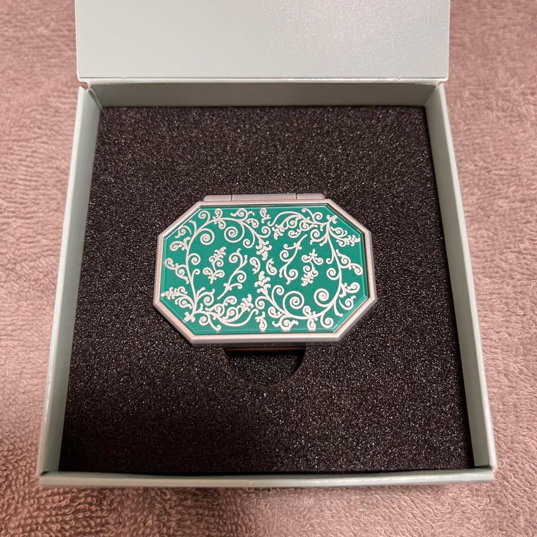 真如苑】特別記念品・み像レリーフ - メルカリ