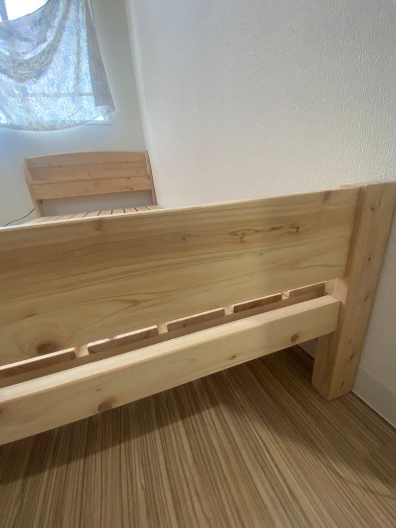 源ベッド　ひのき　ベッドフレームコンセント２口付きナチュラル無垢材檜シングル