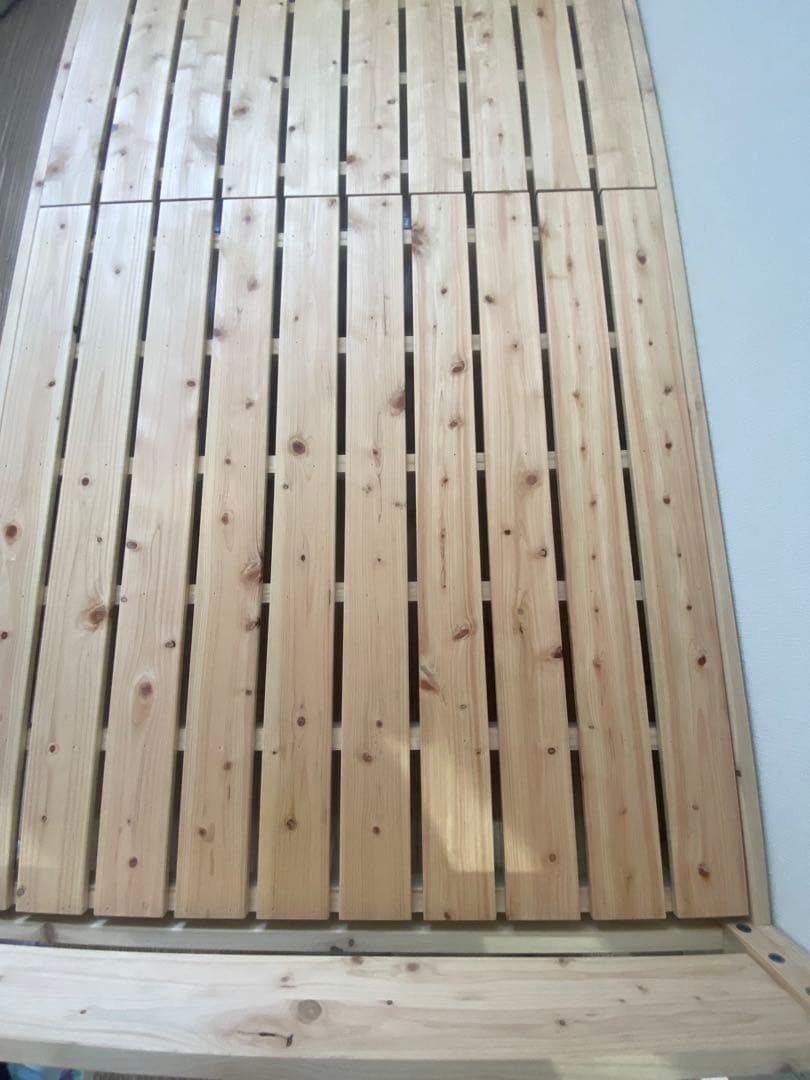 源ベッド　ひのき　ベッドフレームコンセント２口付きナチュラル無垢材檜シングル