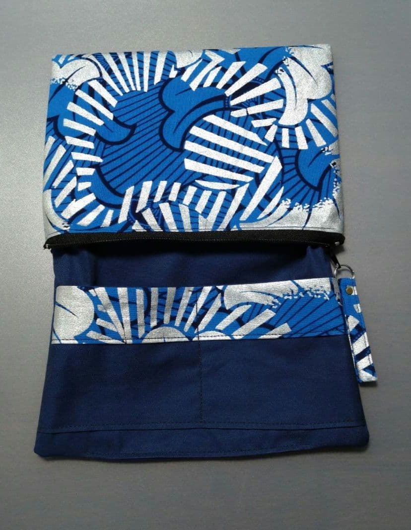 アフリカ布フラットポーチ　ハンドメイド