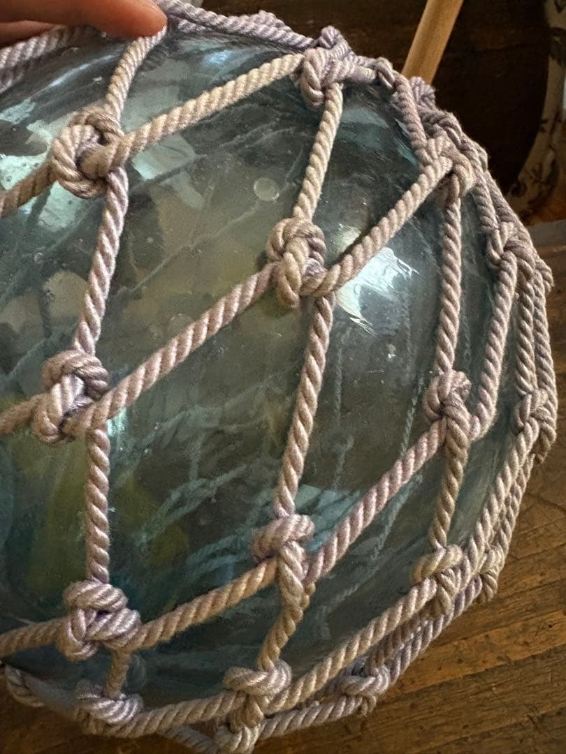 【特大25cm】ヴィンテージ 浮ガラス 浮き玉 吹きガラス 網付レトロ オブジェ