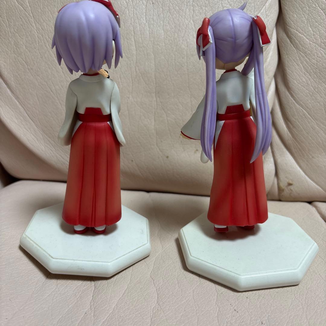 らきすた　柊かがみ&つかさ姉妹　巫女フィギュアセット