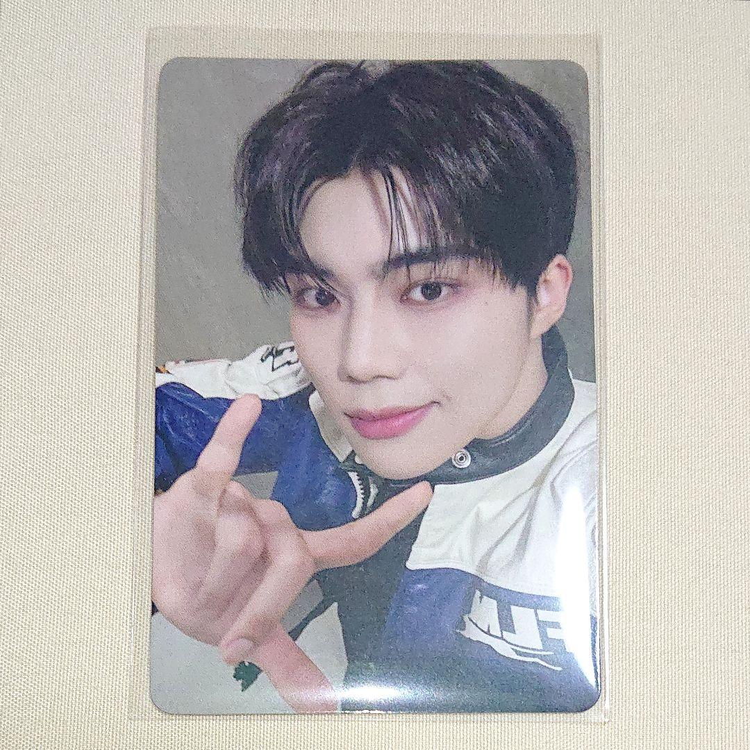 パクゴヌク トレカ HERE&NOW 限定盤 Blu-ray ゼベワン zb1 - メルカリ