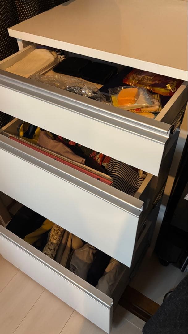 美品 3段キッチンボード 食器棚 キャビネット ホワイト【練馬区引取限定】