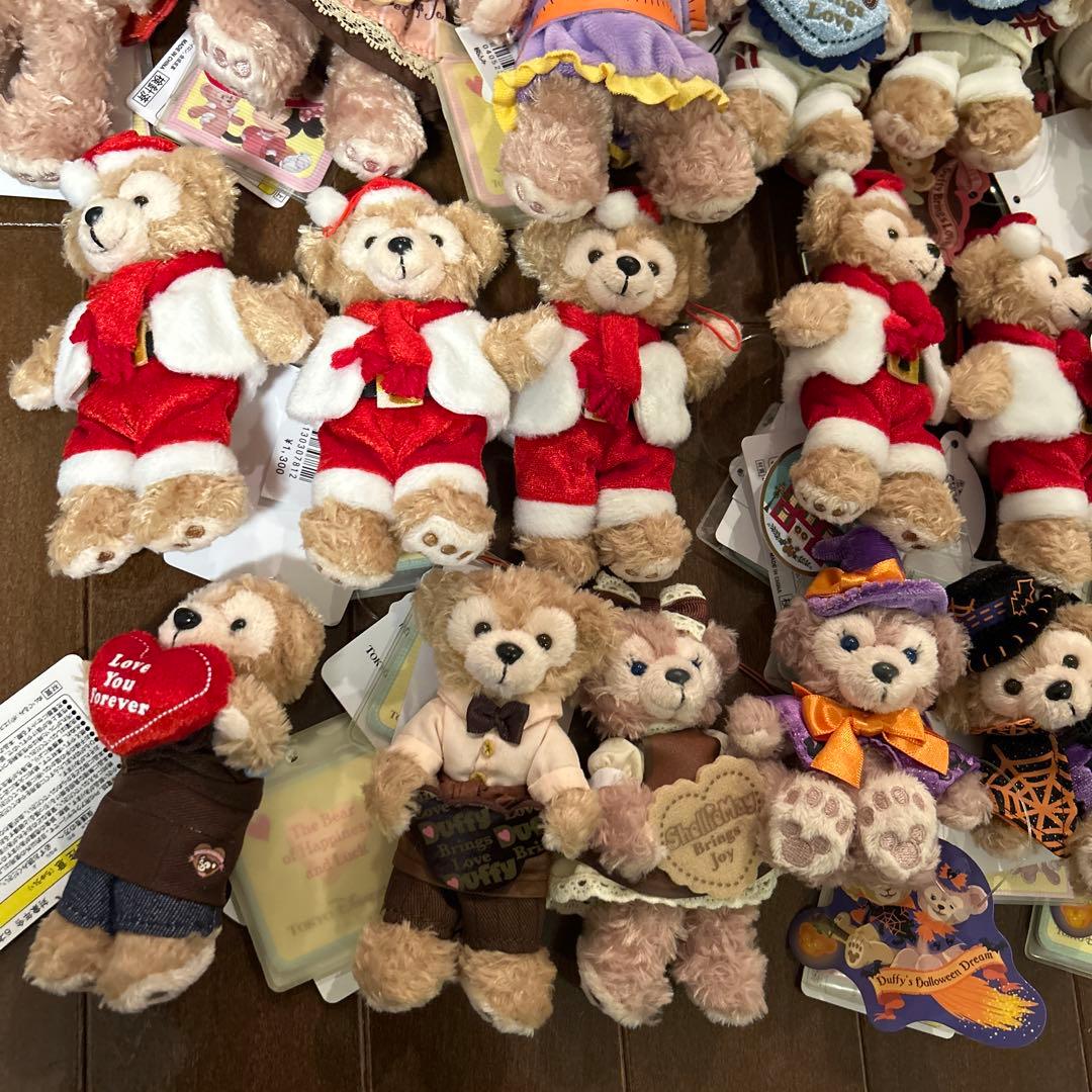 新品タグ付き】 ダッフィー シェリーメイ ぬいぐるみバッジ ストラップ