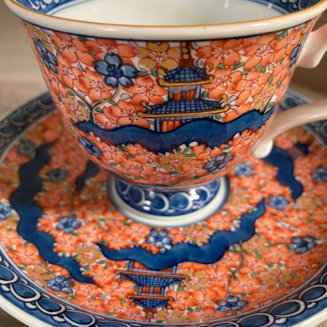 源右衛門】古伊万里の伝統 日本の銘窯 源右衛門作 染錦古伊万里楼閣桜