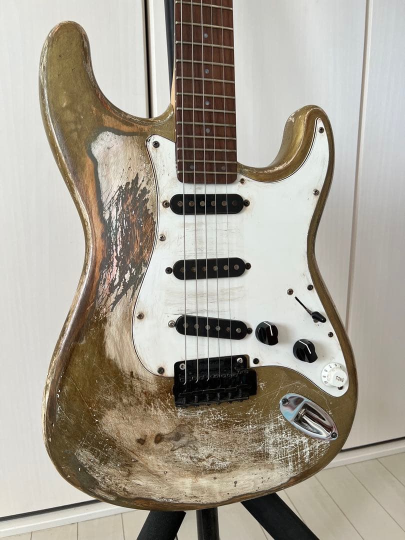 FERNANDES STRATOCASTER レア　レリック加工ギター　中古