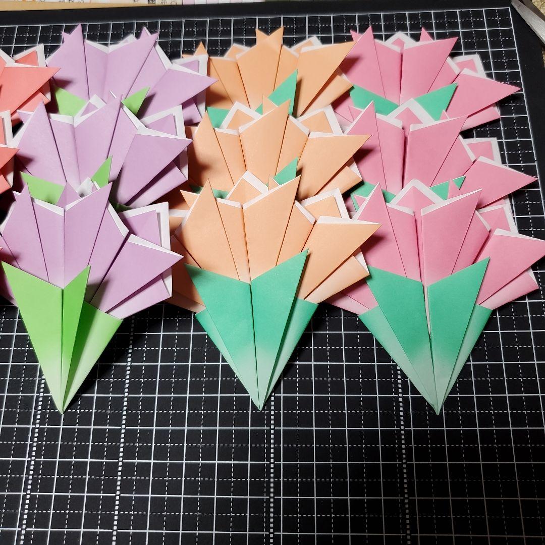 花束 壁面飾り 誕生日カード カーネーション 折り紙 - メルカリ