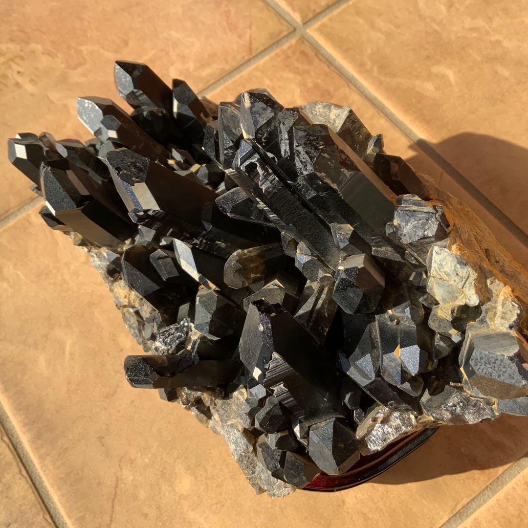 圧巻のボリューム（約３.７ｋｇ）　漆黒のモリオンクラスター　⭐︎お守り、厄除けに⭐︎