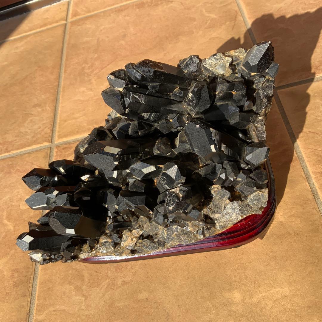 圧巻のボリューム（約３.７ｋｇ）　漆黒のモリオンクラスター　⭐︎お守り、厄除けに⭐︎