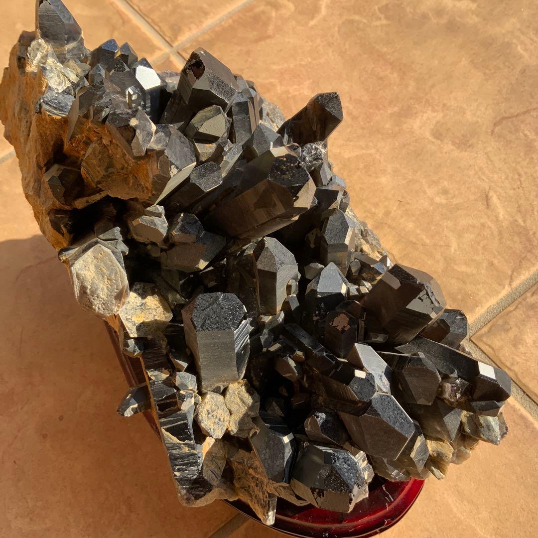 圧巻のボリューム（約３.７ｋｇ）　漆黒のモリオンクラスター　⭐︎お守り、厄除けに⭐︎