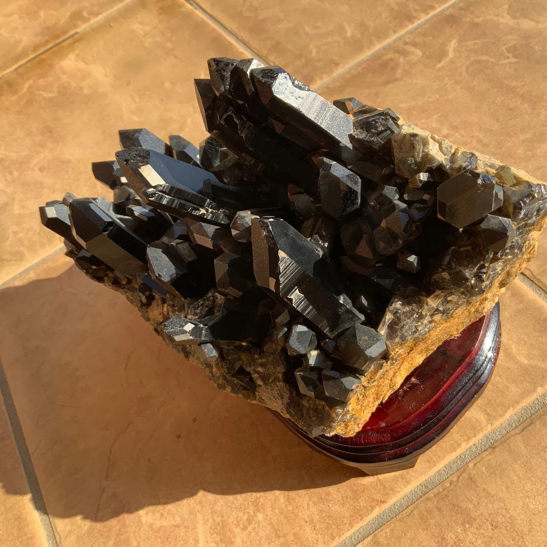 圧巻のボリューム（約３.７ｋｇ）　漆黒のモリオンクラスター　⭐︎お守り、厄除けに⭐︎