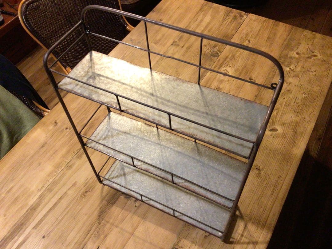 アイアン シェルフ／ウニコ truck 北欧暮らしの道具店 イデー 店舗什器