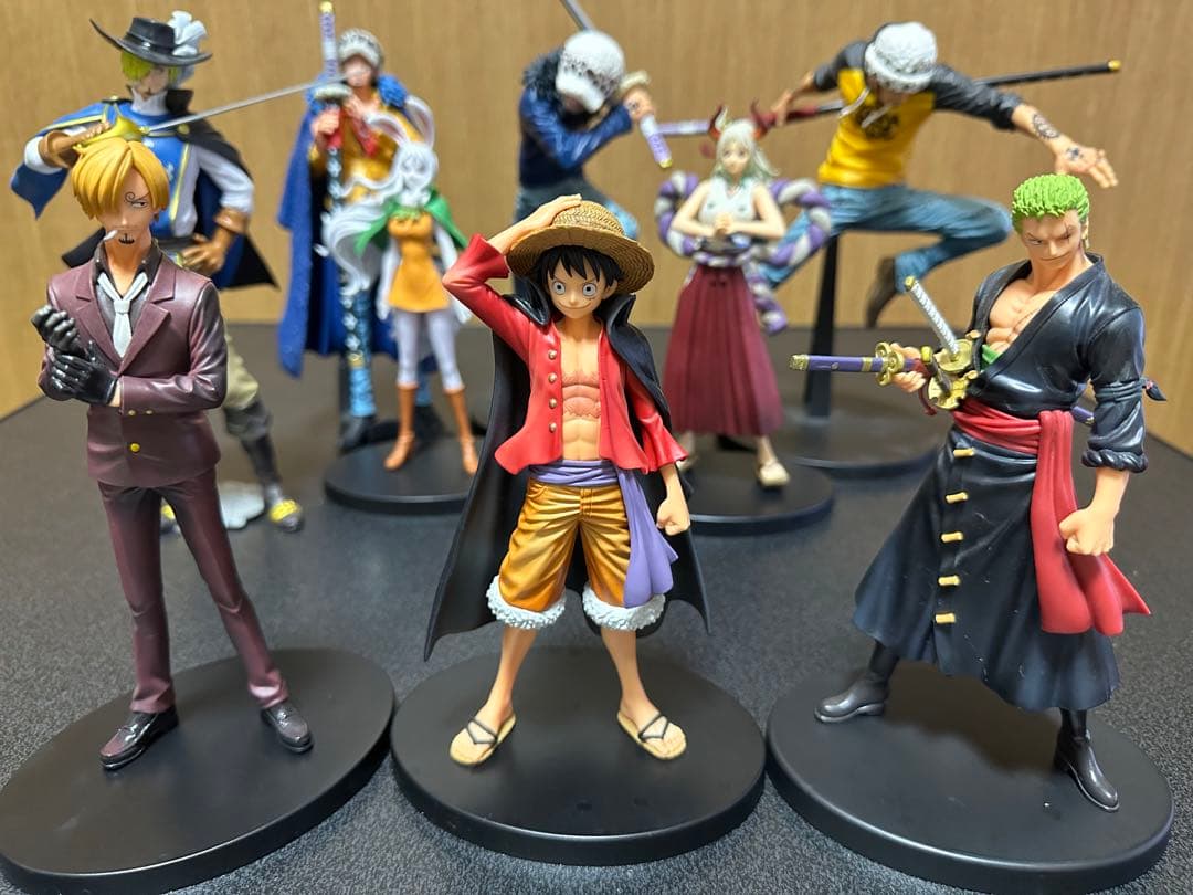 ワンピースフィギュア12点セット - メルカリ