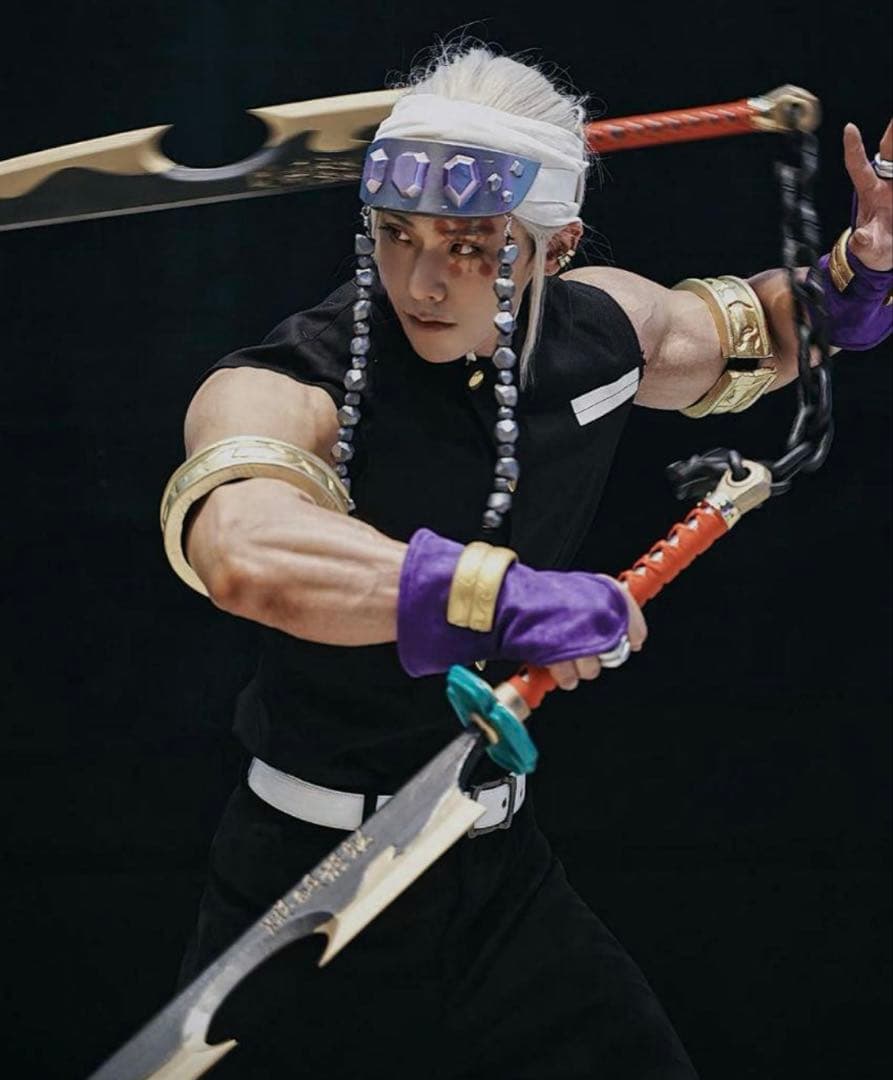 鬼滅の刃 宇髄天元コスプレフルセット済みウィッグ等身大 日輪刀2本