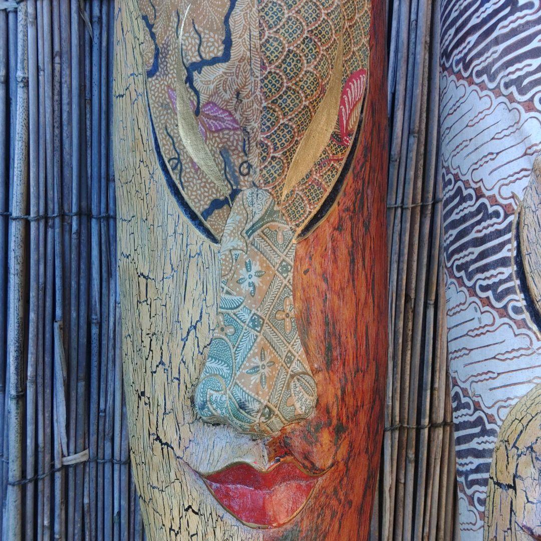 木彫面 壁掛けオブジェ 狐人面 木製 布装飾 民芸品 送料