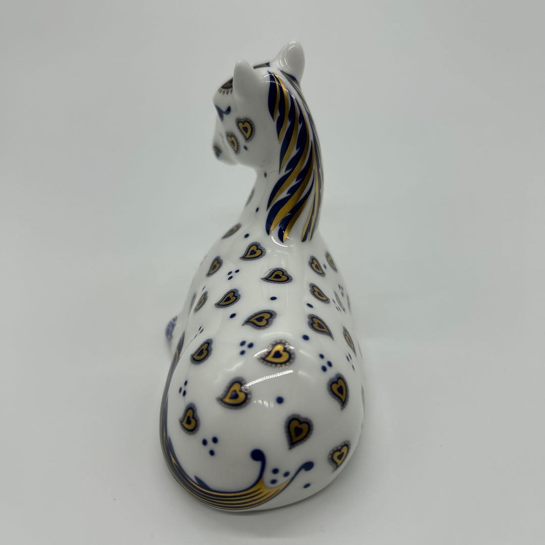 ハート模様の馬(2025年干支)磁器置物