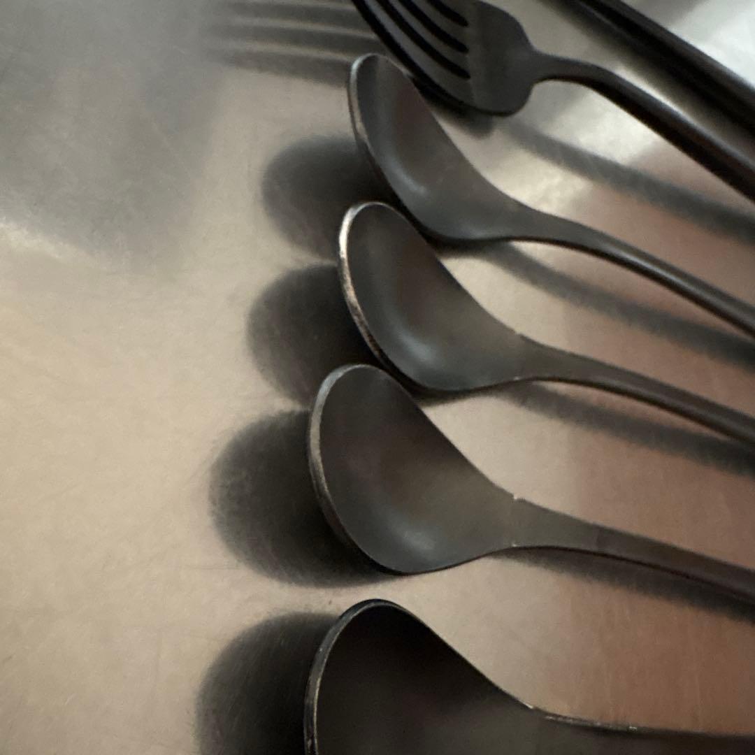クチポール　ゴア　マットブラック　ディナー　カトラリーセット