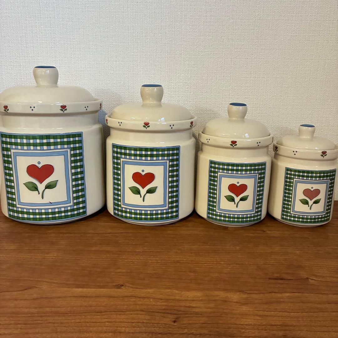 カントリー調　陶器キャニスター 4点セット