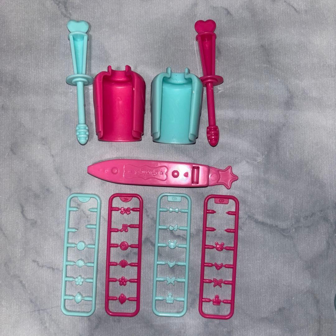 ぷにジェル ネイルアーティストスタジオ