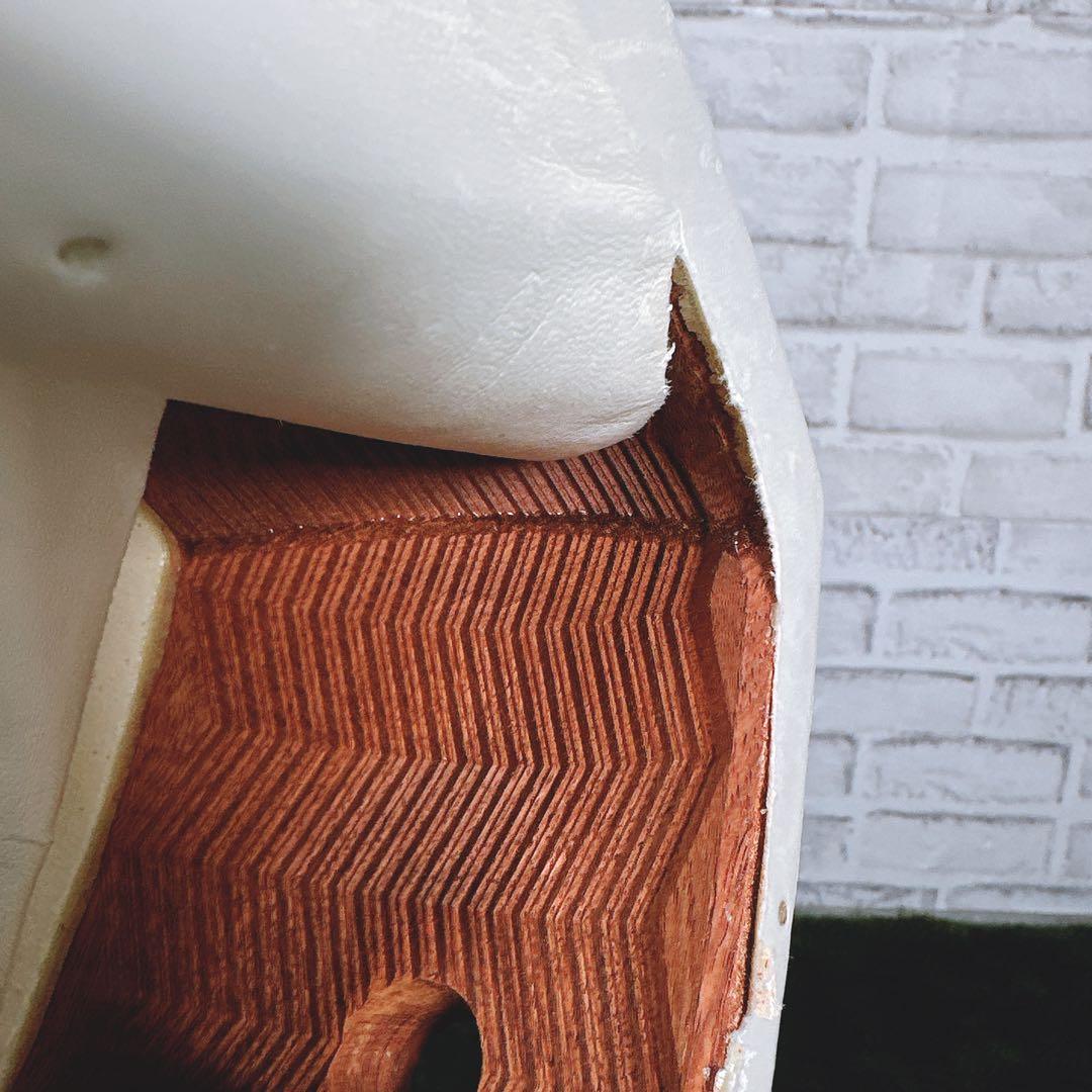 最高級仕様】三味線 子持ち綾杉胴 中棹 硬質材(紅木?) トチ目 延べ竿