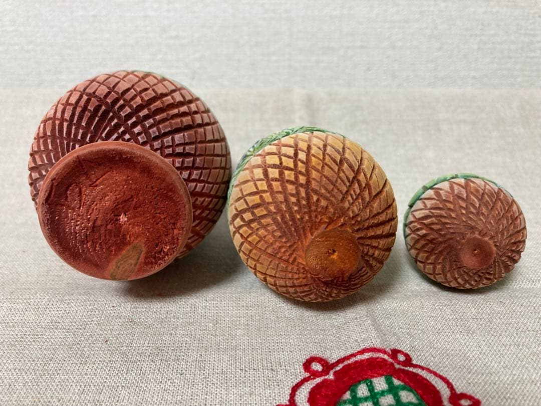 ロシア雑貨☆イースターエッグ型カービングマトリョーシカ(3P)フラワーバスケット