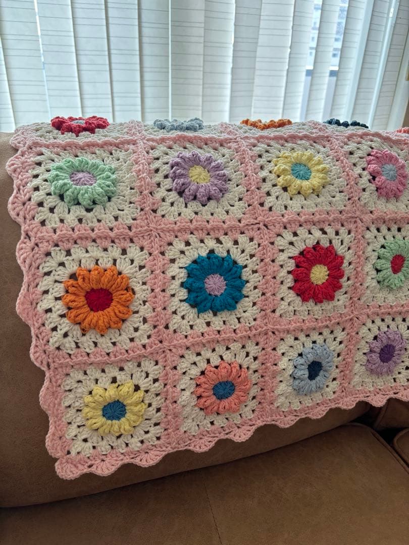 かぎ針編み　花モチーフ　ブランケット