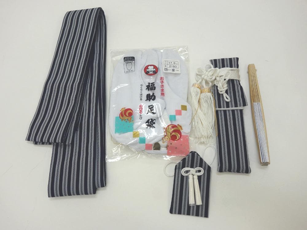 中古美品 七五三 五歳 男の子 9点セット 小物付き 黒■N71022-8