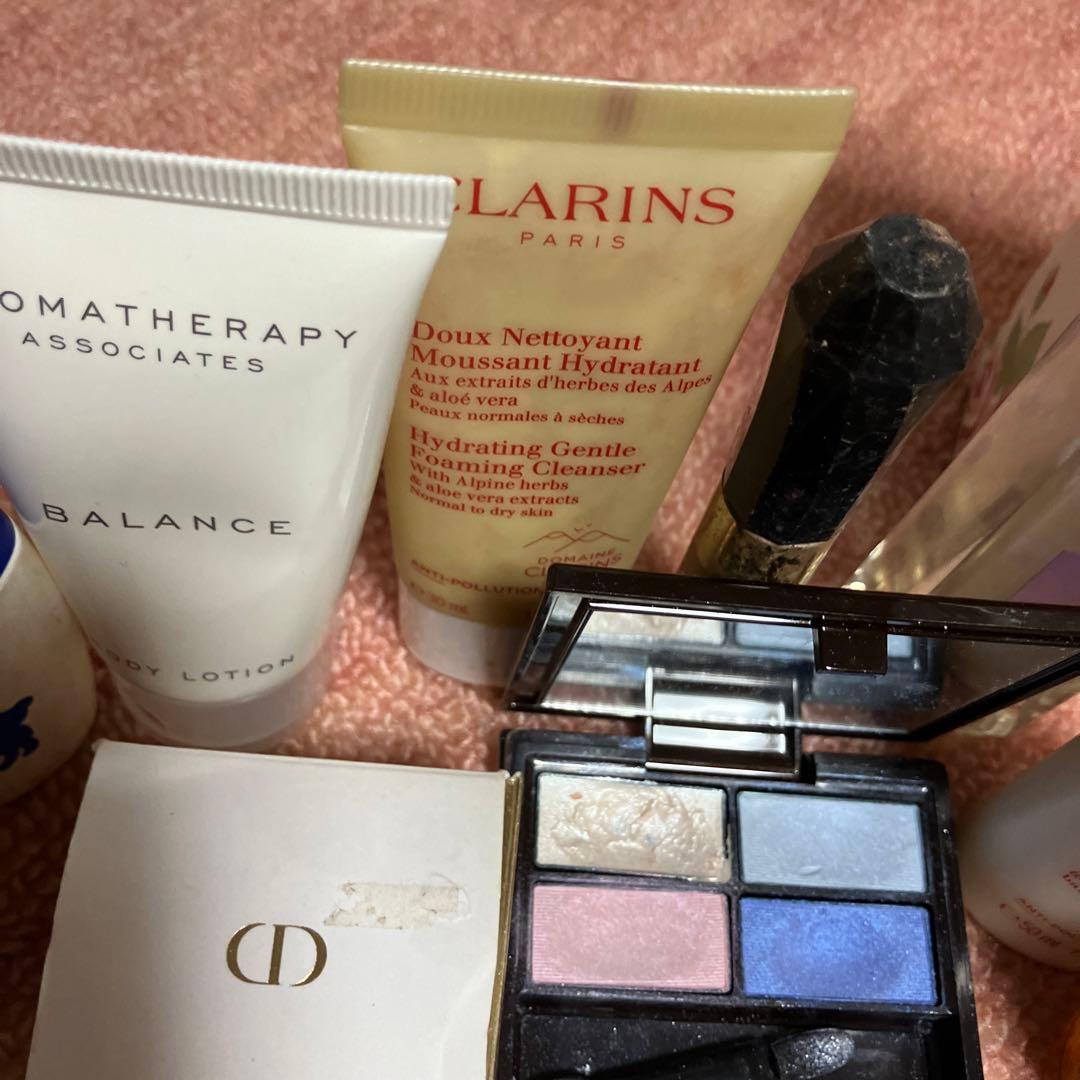 デパコスまとめ売り　コスメまとめ売り　シャネル　ディオール　マキアージュ ￼