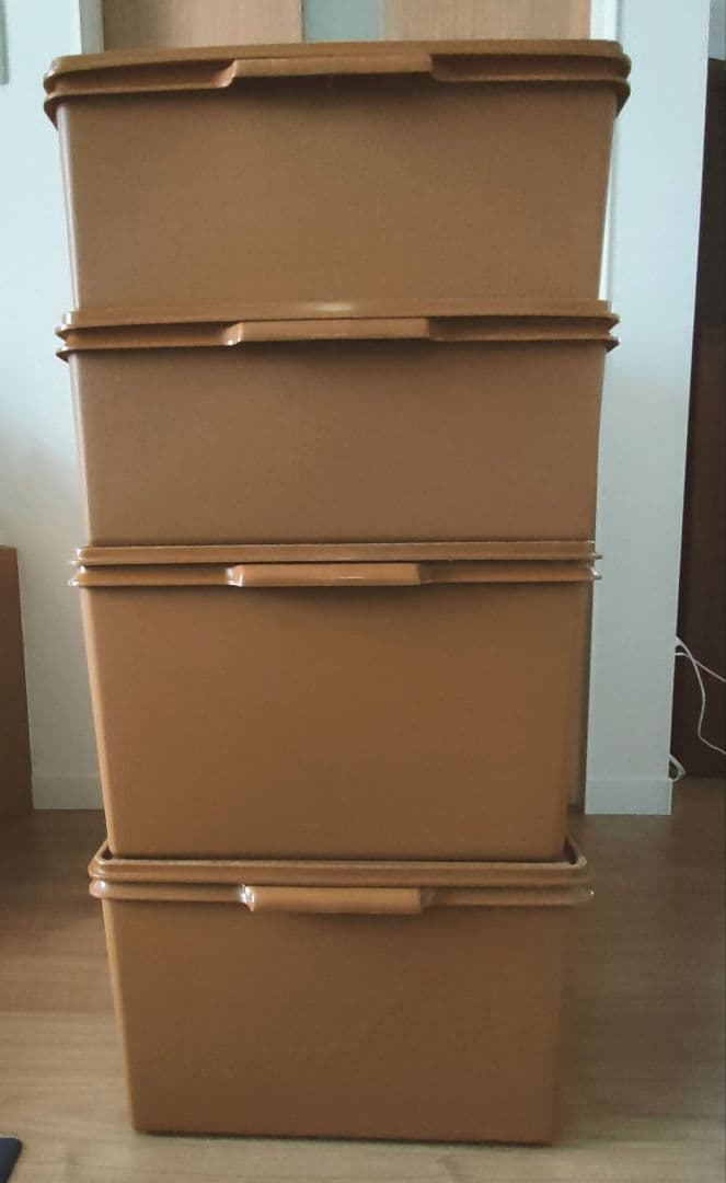 m*i様 タッパーウェア☆スーパーケース☆2サイズ✕2個☆4個セット