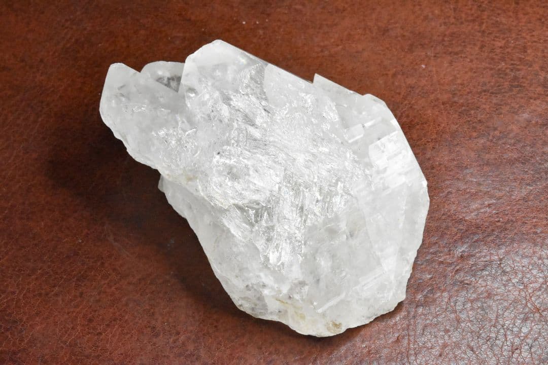 ブラジル ミナスジェライス州ディアマンチーナ産 ライトニングクォーツ