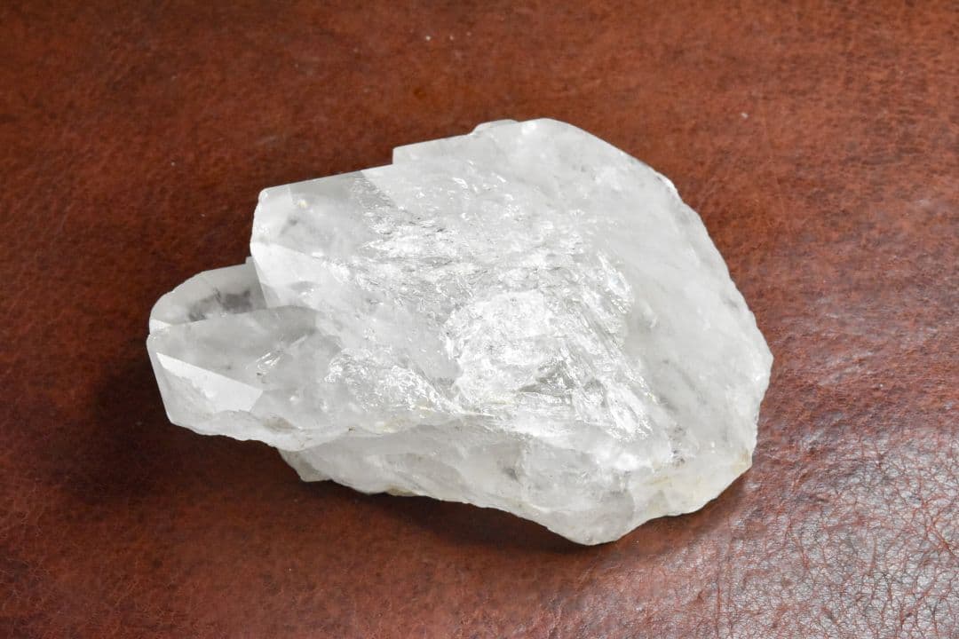 ブラジル ミナスジェライス州ディアマンチーナ産 ライトニングクォーツ