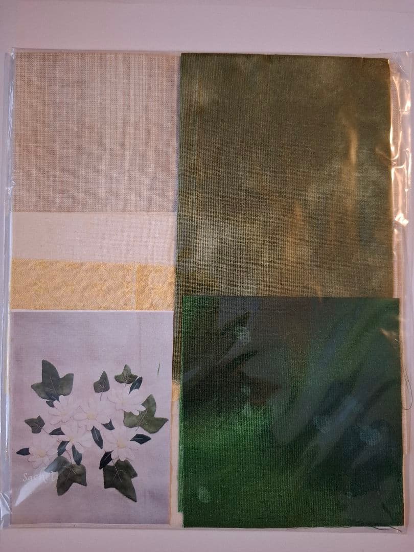 サシェイ　パッチワークタペストリーのキット