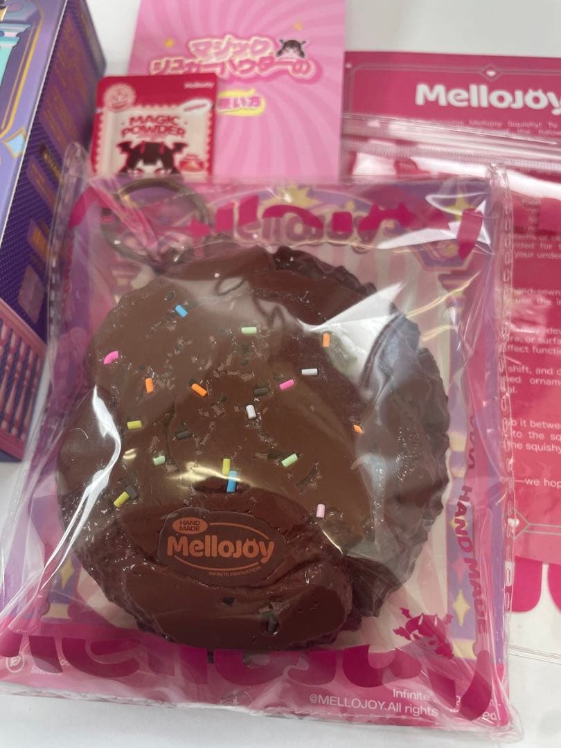 MelloJoy カップケーキか？チョコレインボーマフィン マジックパウダー
