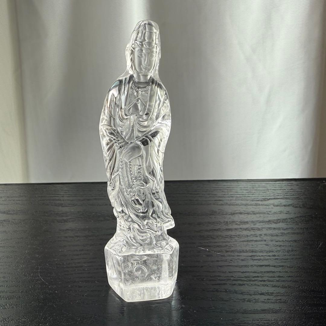【野ばら】天然石水晶の観音様　置物　彫物NO.110608