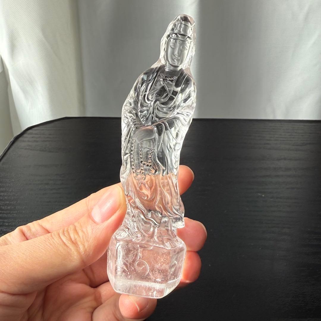 【野ばら】天然石水晶の観音様　置物　彫物NO.110608