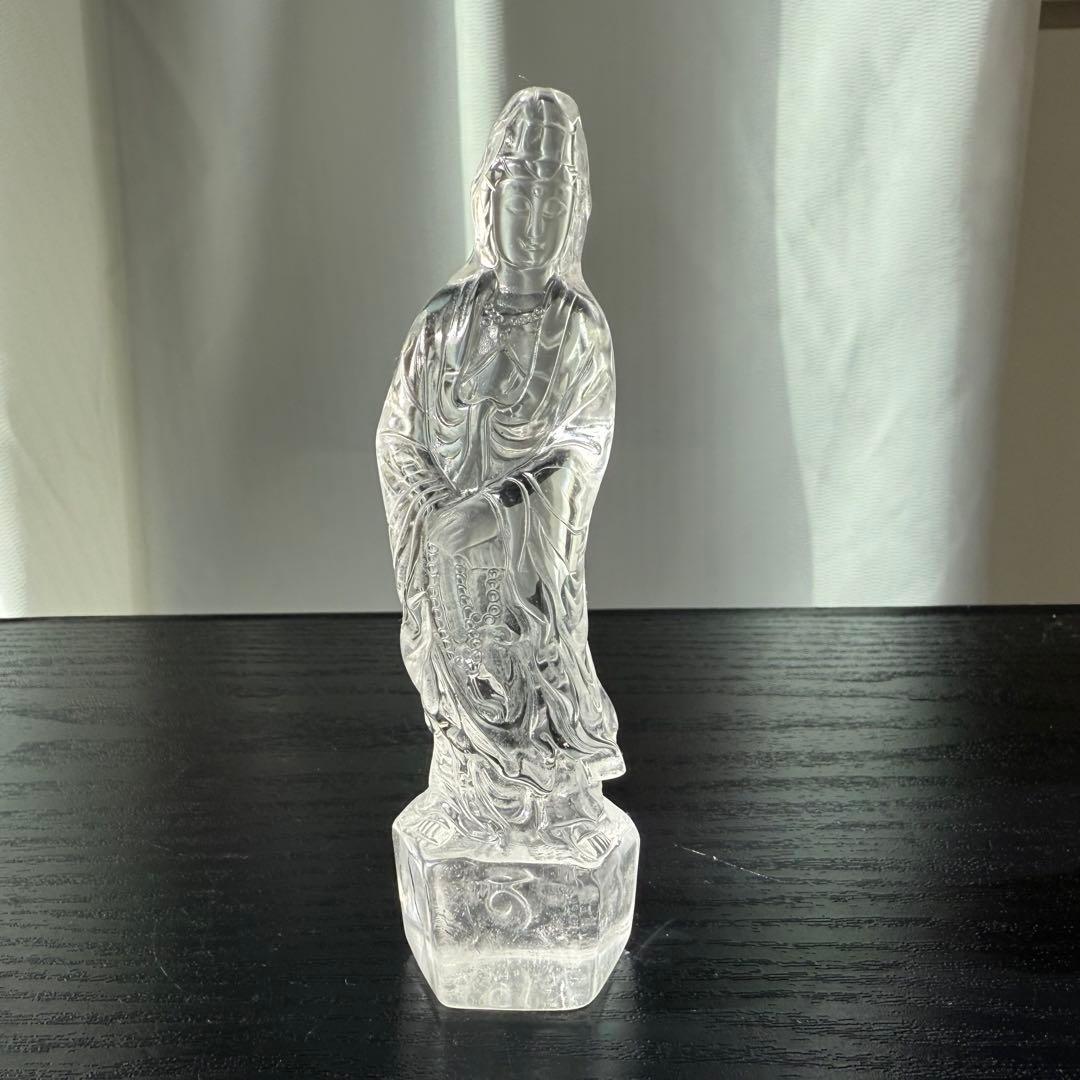 【野ばら】天然石水晶の観音様　置物　彫物NO.110608