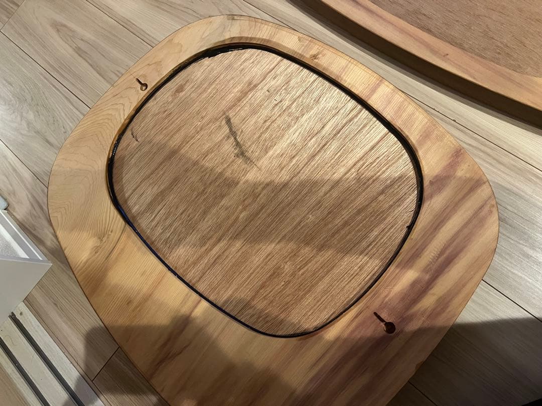 オーバル形状の壁掛け鏡2点セット