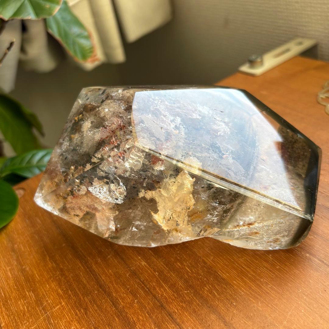 高品質 天然石 水入り流砂 四季ガーデンクォーツ原石置物900g