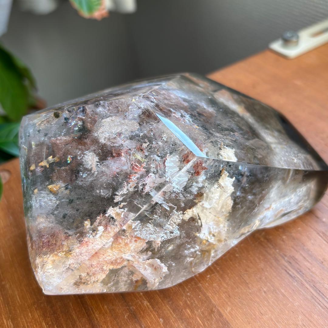 高品質 天然石 水入り流砂 四季ガーデンクォーツ原石置物900g