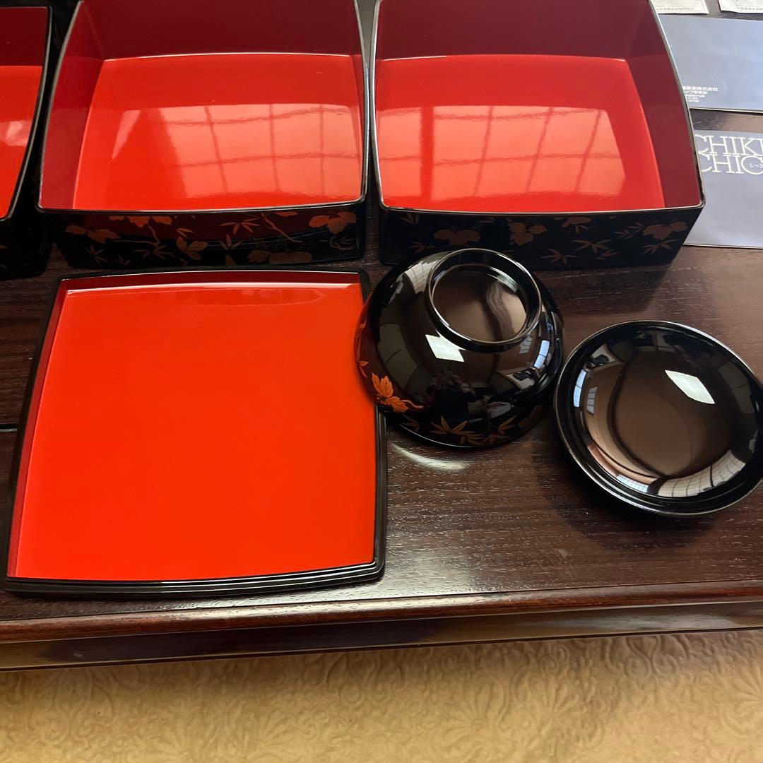 ハナエモリ　しっきシック 三段重、蓋付き椀　桐、竹、蝶柄 石川県加賀市　山中塗