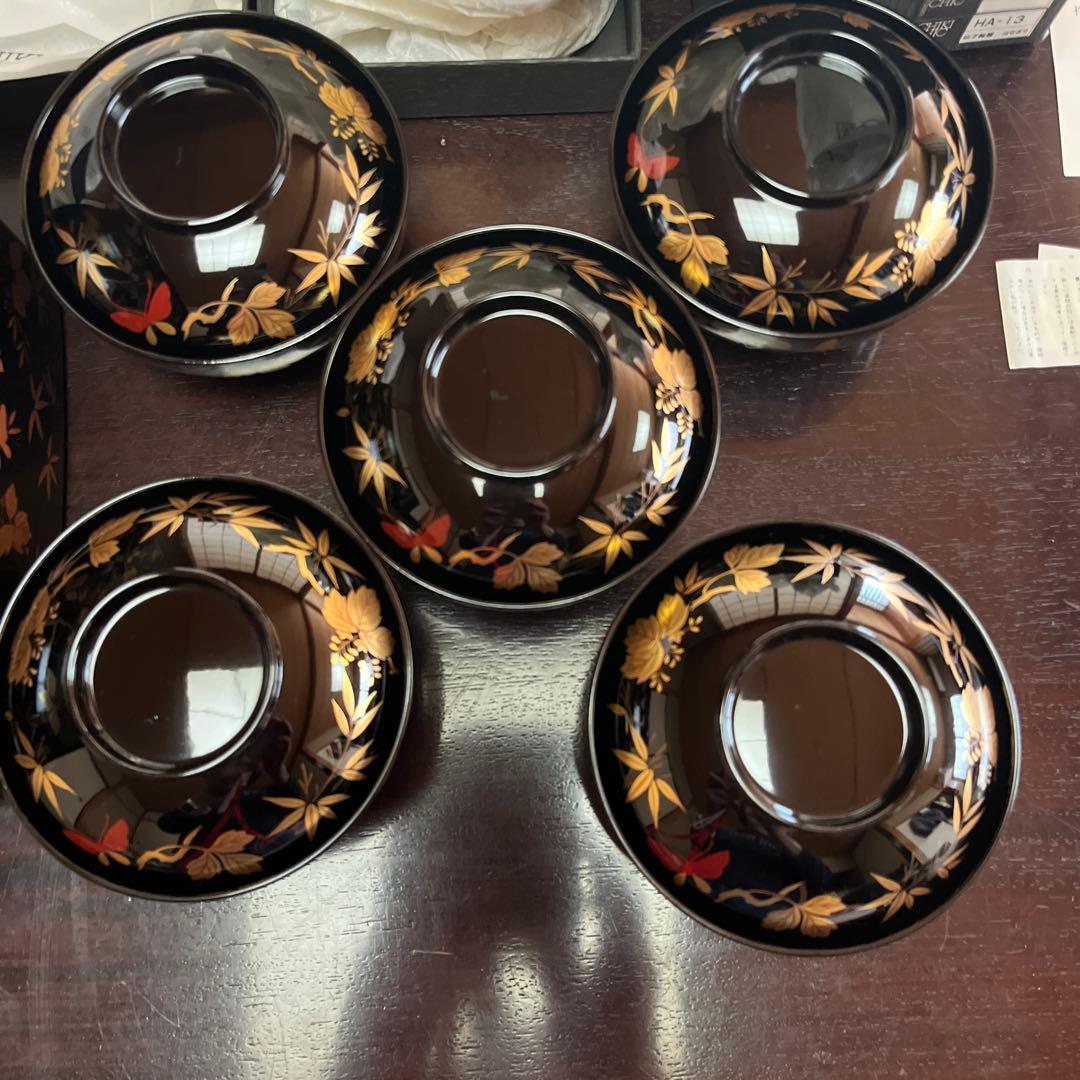 ハナエモリ　しっきシック 三段重、蓋付き椀　桐、竹、蝶柄 石川県加賀市　山中塗