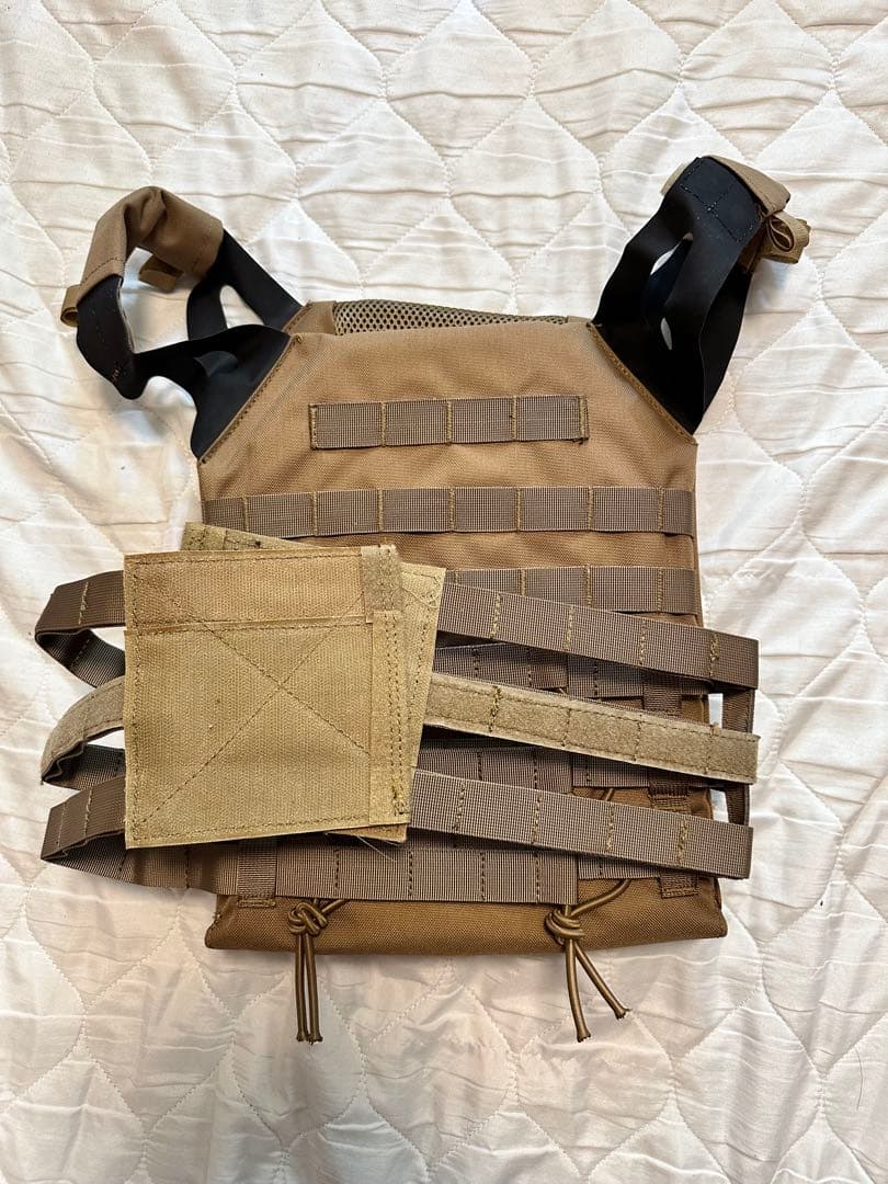 迷彩服全身セット　サバゲー、コスプレ用